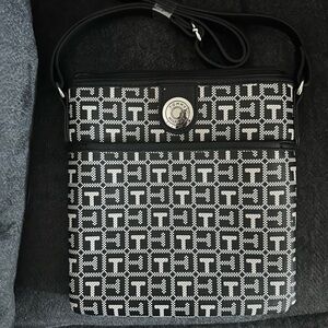 NWOT-Tommy Hilfiger Black & White Monogram Crossbody Bag
